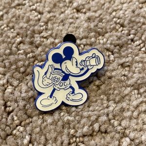 Disney pin